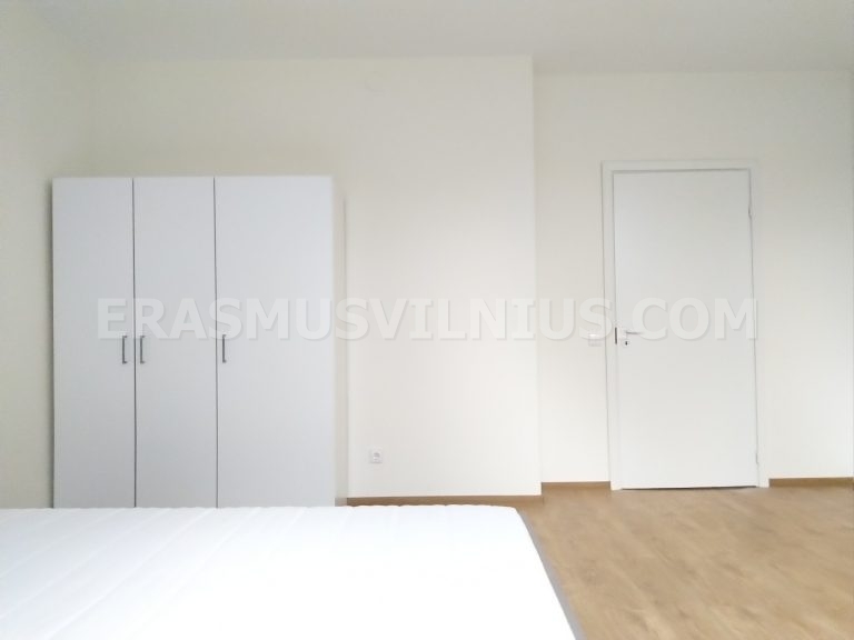 Ingresso Appartamento 4 con appendiabiti e scarpiera