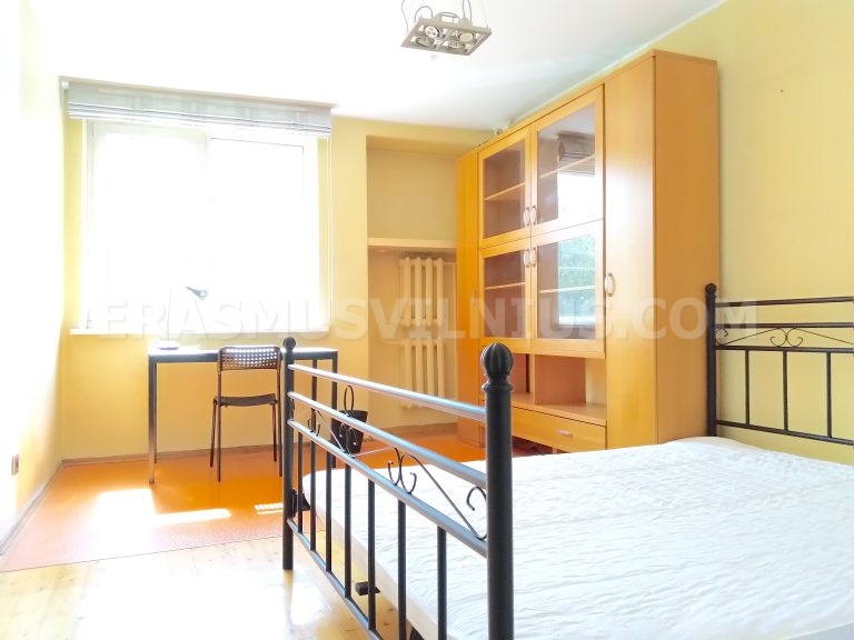 Vista dal balcone sul quartiere del centro storico di Vilnius