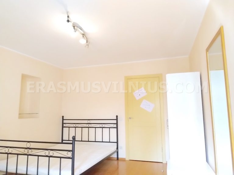 Stanza luminosa nell'appartamento Erasmus con 4 camere, Kauno gatvė