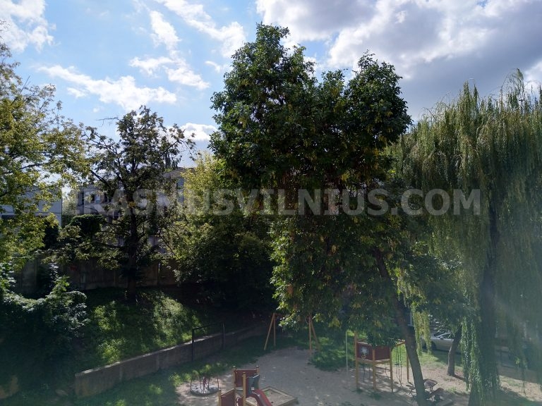 Esterno del palazzo su Kauno gatvė nel centro storico di Vilnius